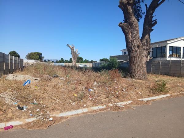 654 m² Land