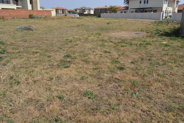 1 495 m² Land