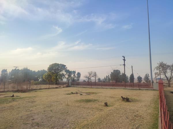 743 m² Land