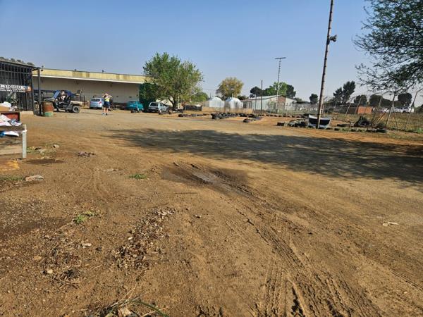 1 000  m² Industrial space