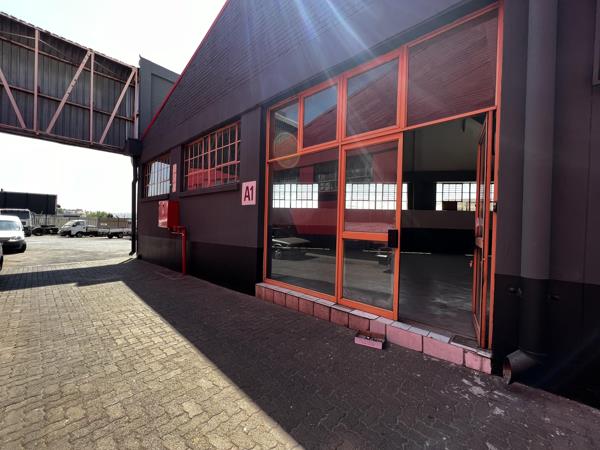280  m² Industrial space