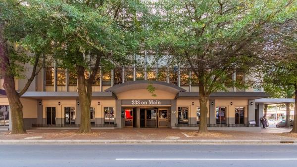 196  m² Office Space