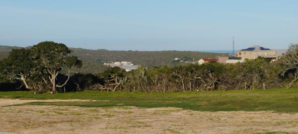 672 m² Land