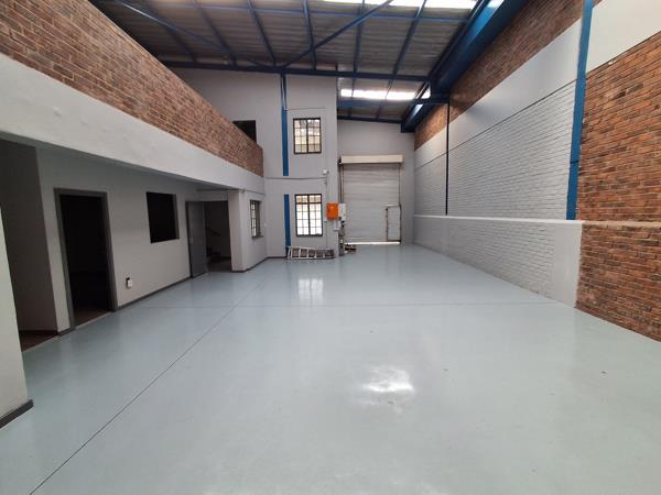 319  m² Industrial space