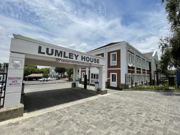 271  m² Commercial space