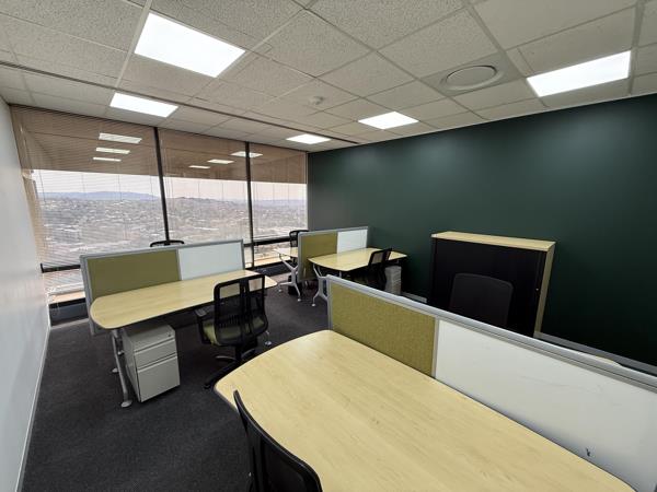 40.6  m² Commercial space