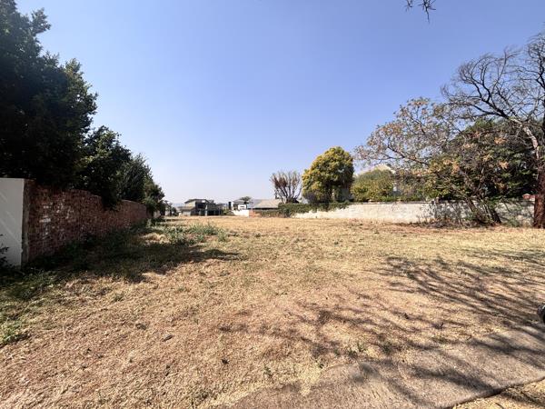 947 m² Land
