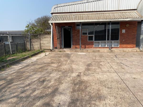 351  m² Industrial space