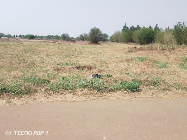 6 869 m² Land