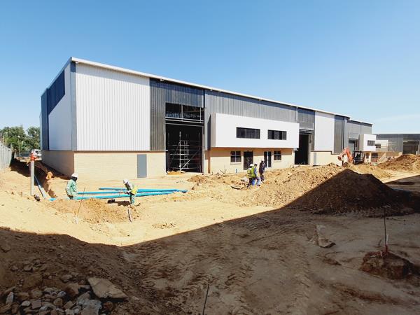 895.2 m² Industrial space