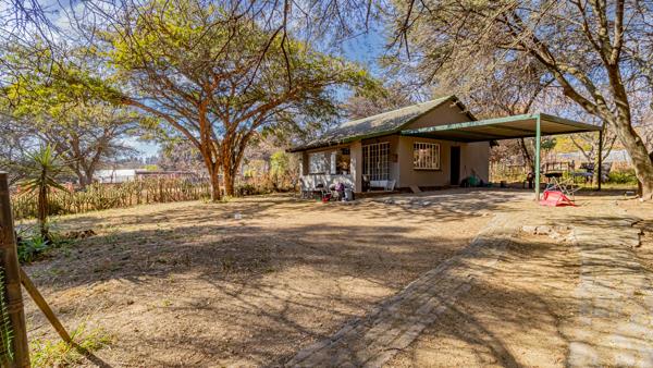 8 565 m² Smallholding