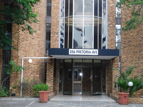 355  m² Commercial space