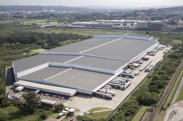 71 563  m² Commercial space