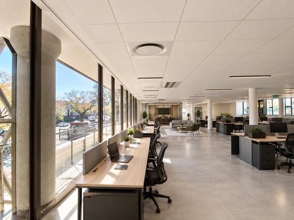 844 m² Office Space