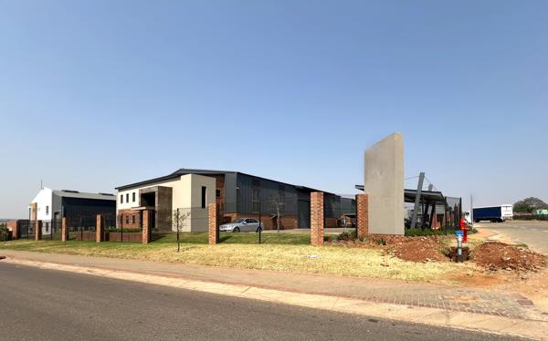 1 239  m² Industrial space