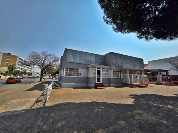 70  m² Commercial space