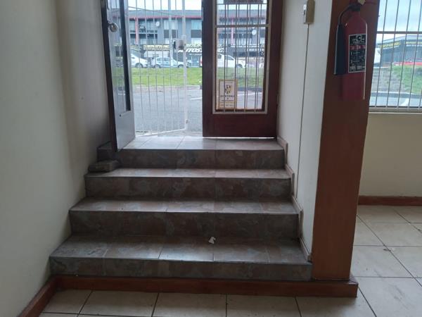 90  m² Office Space