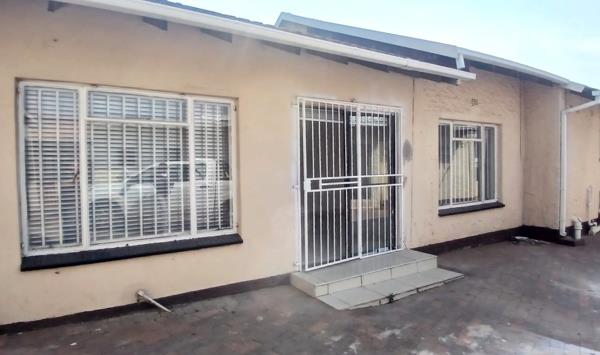 70  m² Commercial space