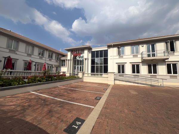 424  m² Commercial space