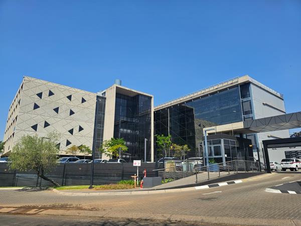208 m² Commercial space