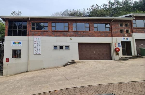 90  m² Commercial space