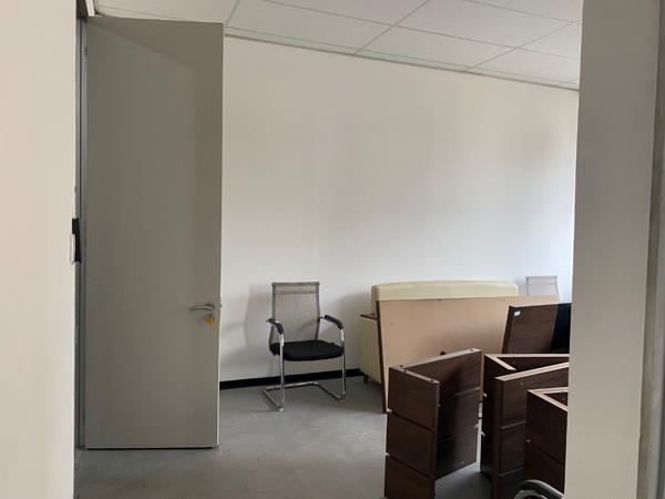 33  m² Commercial space