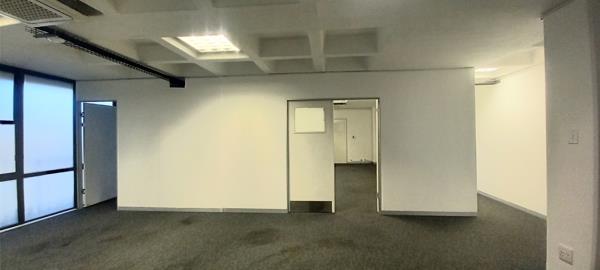 275 m² Office Space