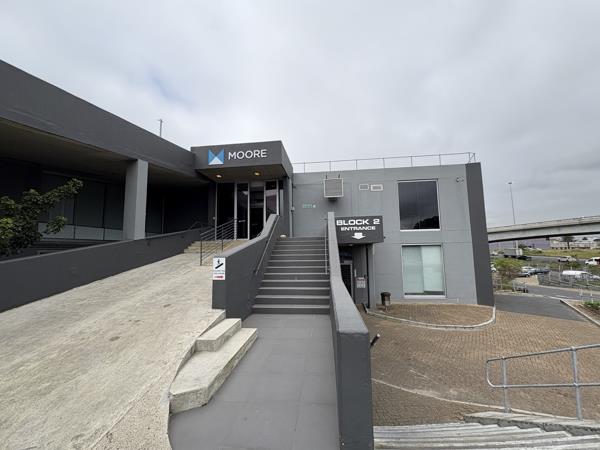 3 000 m² Commercial space