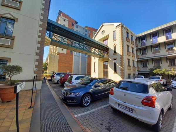 117.3  m² Office Space