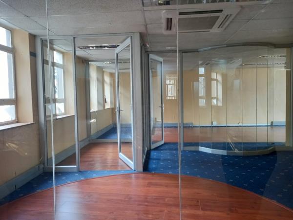 334 m² Office Space