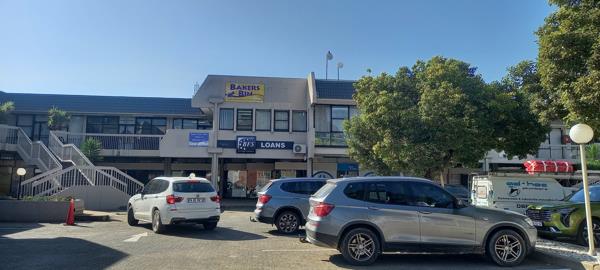 192  m² Retail Space