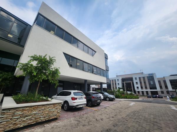 349 m² Commercial space