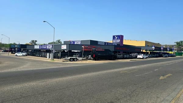 2 000 m² Commercial space