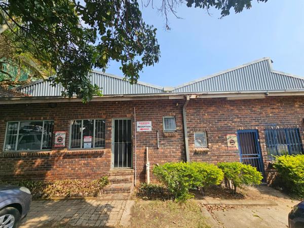 900  m² Industrial space