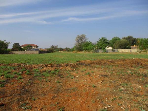 2 032 m² Land
