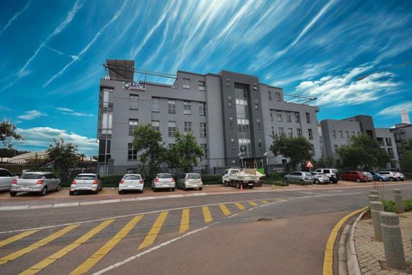 3 006  m² Commercial space