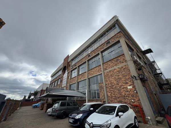 512 m² Industrial space
