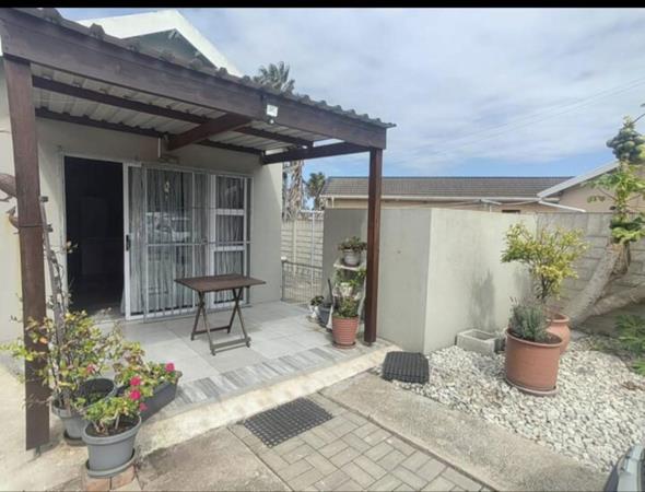1 Bedroom House