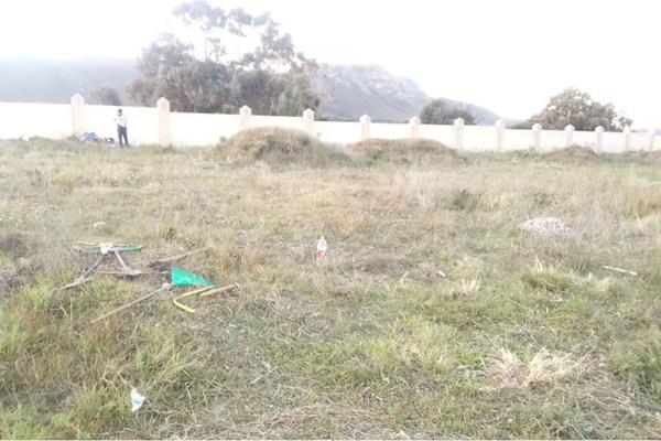 845 m² Land