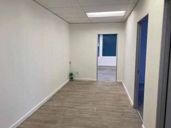 71  m² Commercial space