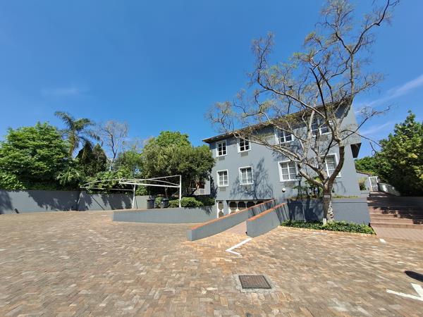 218  m² Commercial space