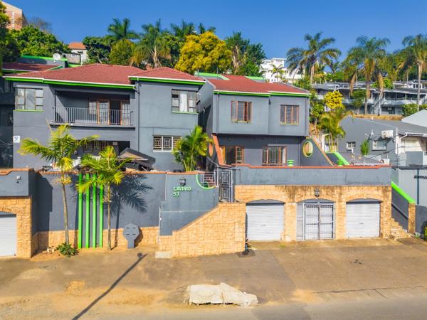 16 Bedroom Townhouse