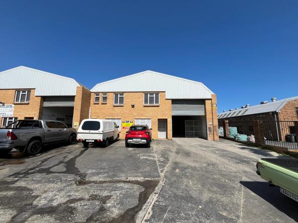 566  m² Industrial space