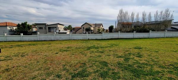 317 m² Land
