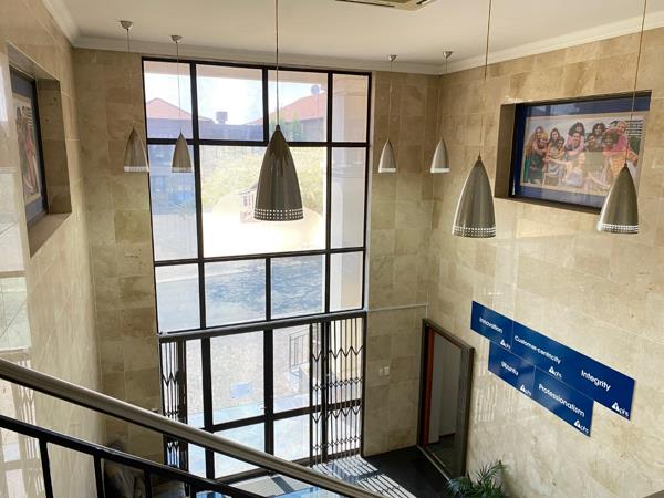 840  m² Commercial space