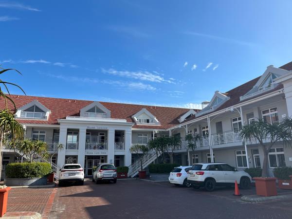 215  m² Commercial space