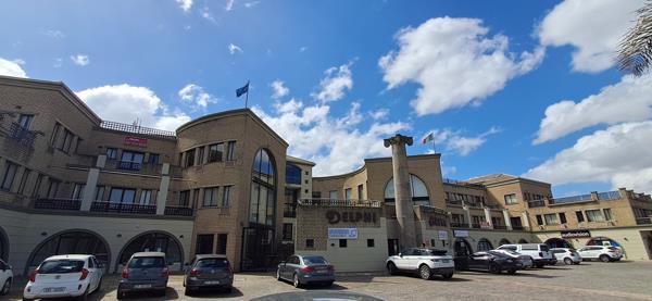 988  m² Office Space