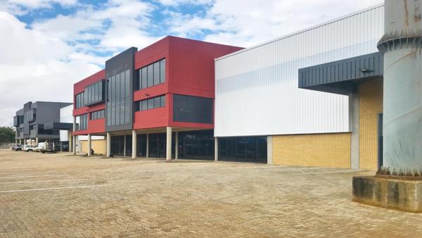 1 469  m² Retail Space