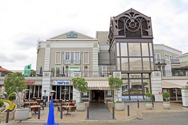 320  m² Commercial space