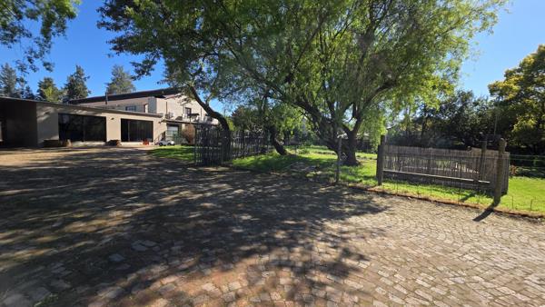 6.5 ha Smallholding